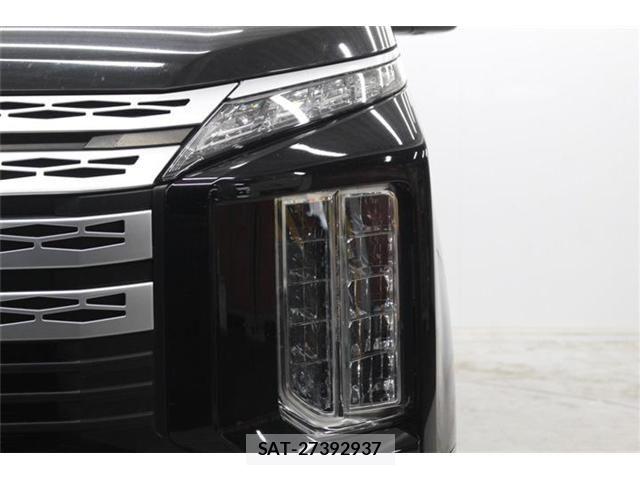 Mitsubishi DELICA 2020-12 6675713-14