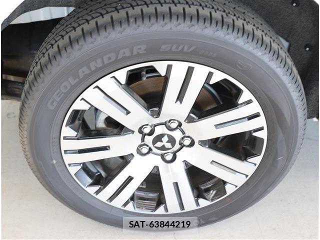 Mitsubishi DELICA 2024-10 6675686-9