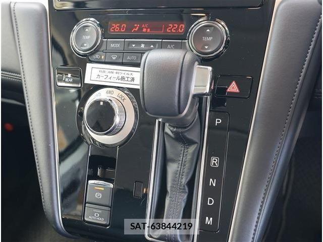 Mitsubishi DELICA 2024-10 6675686-10