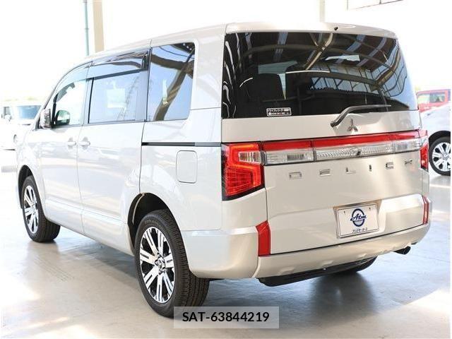 Mitsubishi DELICA 2024-10 6675686-23