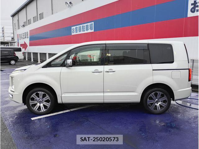 Mitsubishi DELICA 2020-12 6675705-3