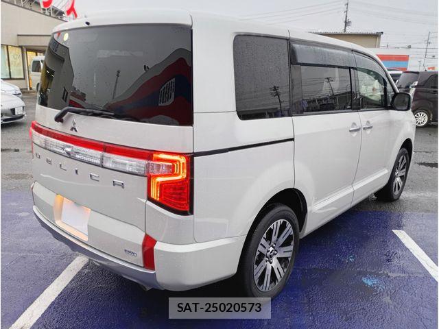 Mitsubishi DELICA 2020-12 6675705-6