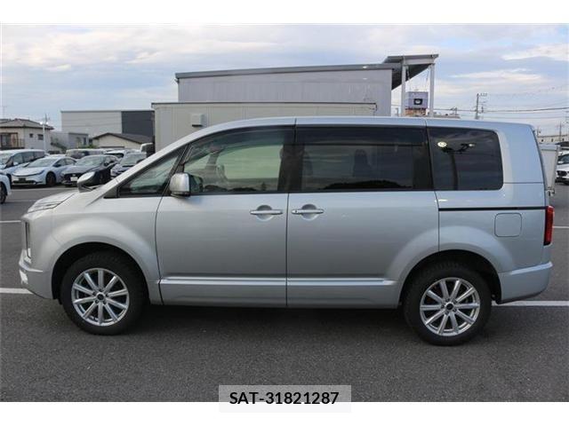 Mitsubishi DELICA 2020-09 6682636-9