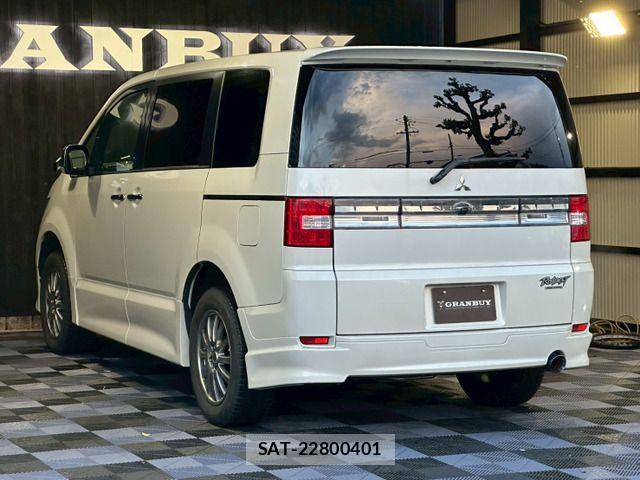 Mitsubishi DELICA 2011-09 6683759-14