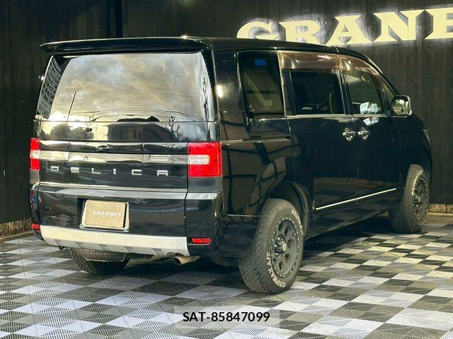 Mitsubishi DELICA 2009-07 6683757-13