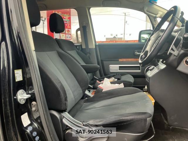 Mitsubishi DELICA 2007-06 6682638-16