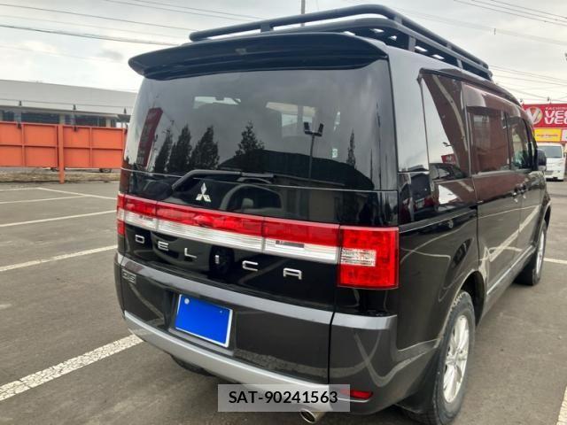Mitsubishi DELICA 2007-06 6682638-3