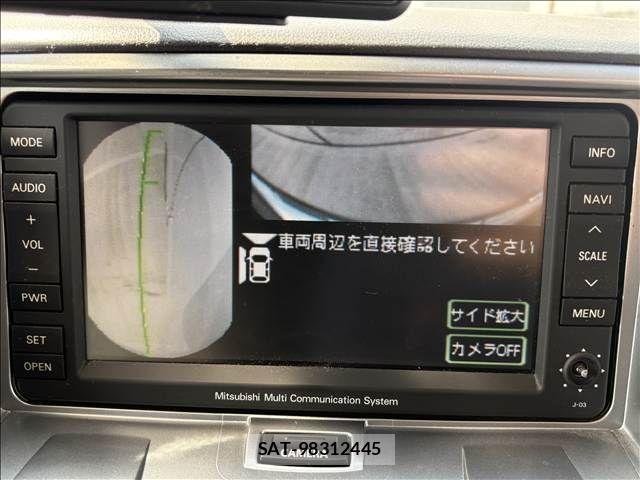 Mitsubishi DELICA 2007-09 6683758-10