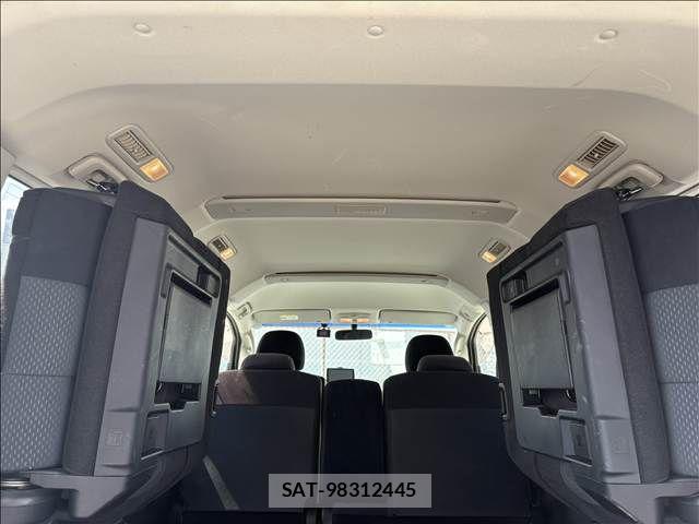 Mitsubishi DELICA 2007-09 6683758-17