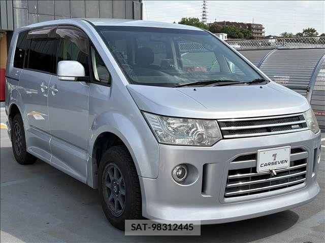 Mitsubishi DELICA 2007-09 6683758-21