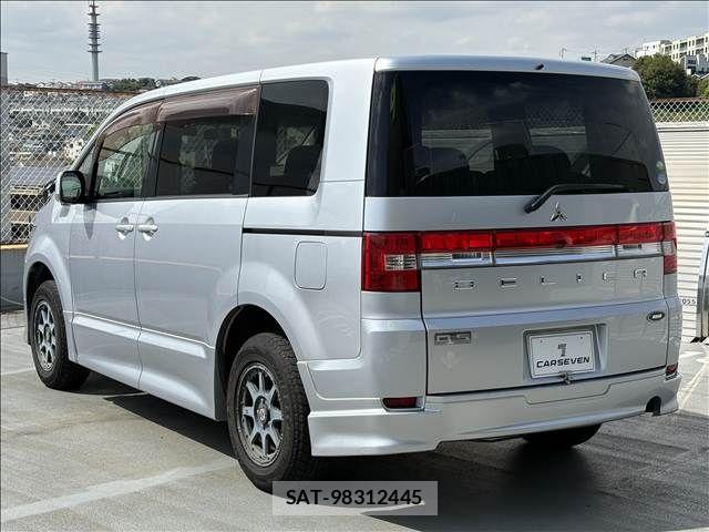 Mitsubishi DELICA 2007-09 6683758-23