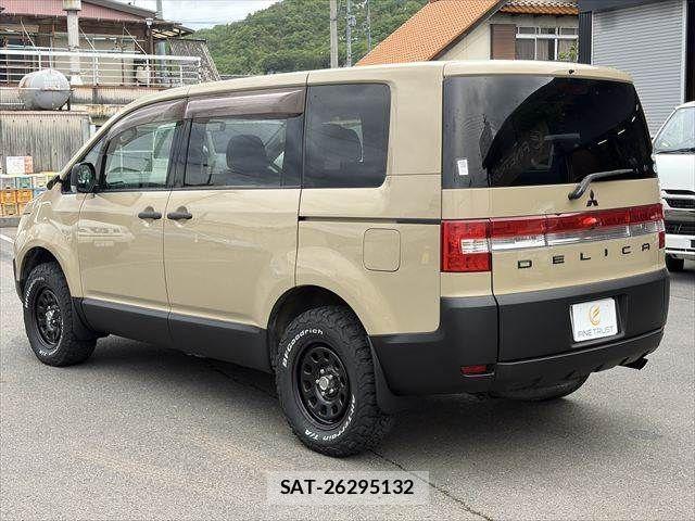 Mitsubishi DELICA 2012-01 6683755-21