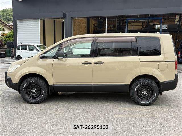 Mitsubishi DELICA 2012-01 6683755-22