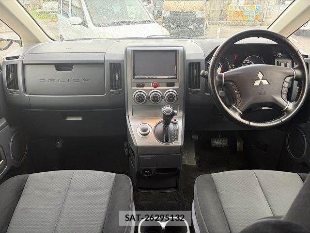 Mitsubishi DELICA 2012-01 6683755-2