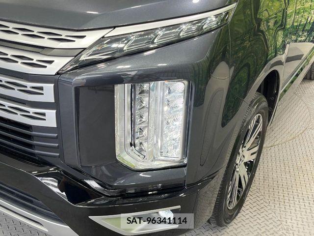 Mitsubishi DELICA 2024-03 6716037-12