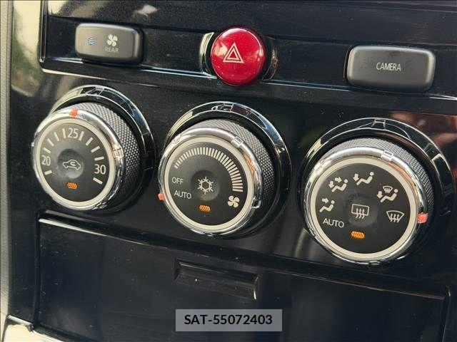 Mitsubishi DELICA 2018-05 6751361-13