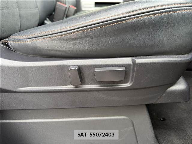 Mitsubishi DELICA 2018-05 6751361-15