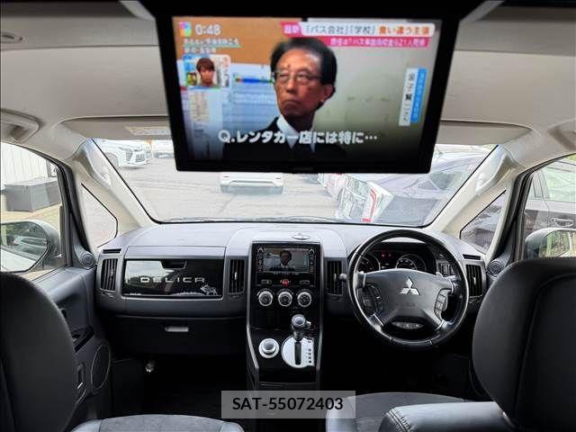 Mitsubishi DELICA 2018-05 6751361-1