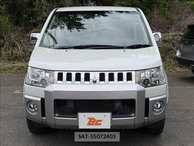 Mitsubishi DELICA 2018-05 6751361-20