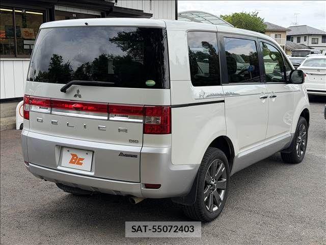 Mitsubishi DELICA 2018-05 6751361-23
