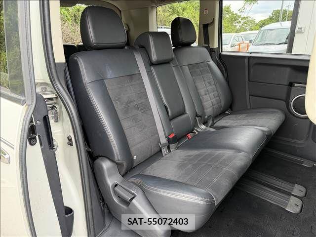 Mitsubishi DELICA 2018-05 6751361-25