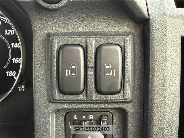 Mitsubishi DELICA 2018-05 6751361-3