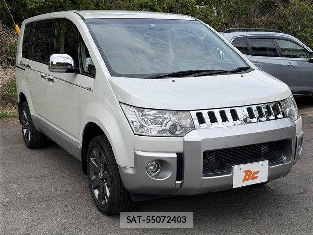 Mitsubishi DELICA 2018-05 6751361-4