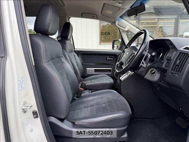 Mitsubishi DELICA 2018-05 6751361-8