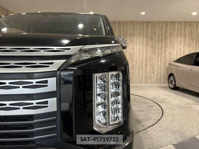 Mitsubishi DELICA 2021-04 6751359-24