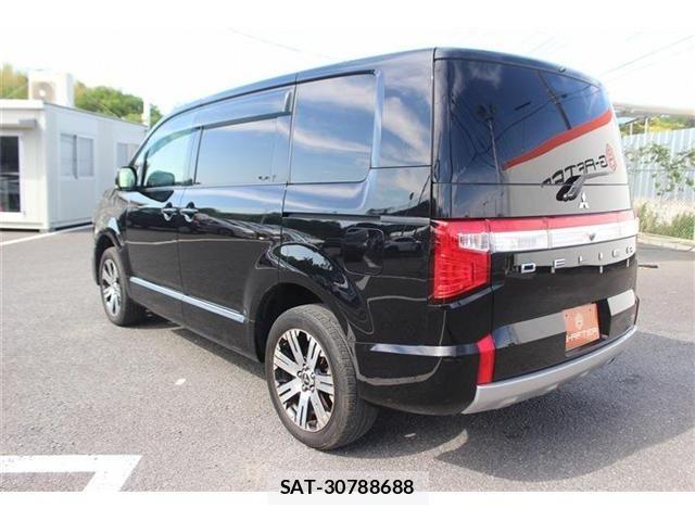 Mitsubishi DELICA 2019-06 6751370-12
