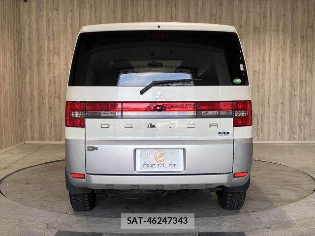 Mitsubishi DELICA 2013-06 6751372-18