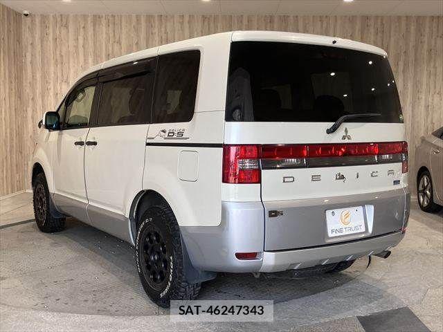 Mitsubishi DELICA 2013-06 6751372-19