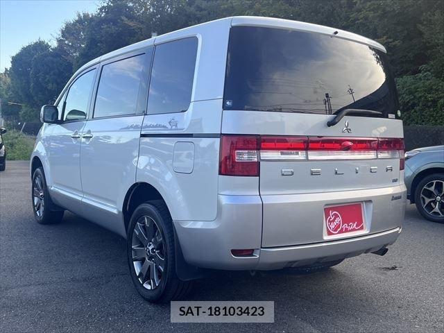 Mitsubishi DELICA 2018-08 6790993-20
