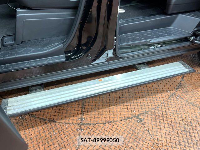 Mitsubishi DELICA 2025-09 6814673-4