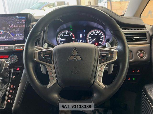 Mitsubishi DELICA 2021-04 6814688-12