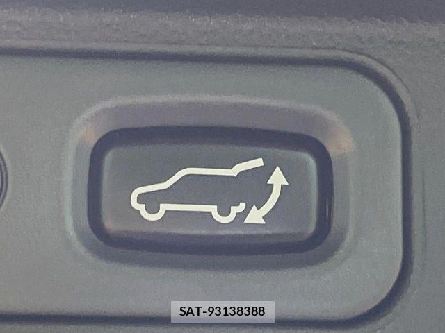 Mitsubishi DELICA 2021-04 6814688-6