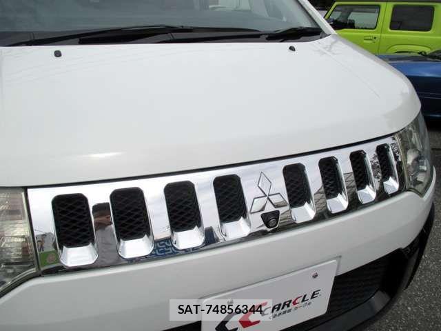 Mitsubishi DELICA 2018-03 6814703-7