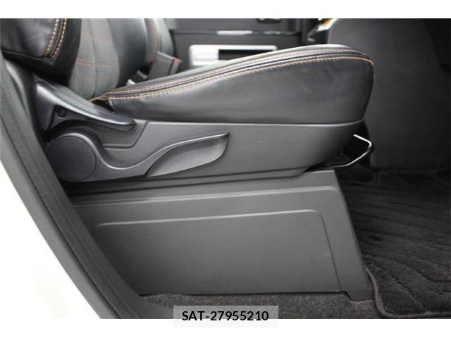 Mitsubishi DELICA 2018-06 6814704-27
