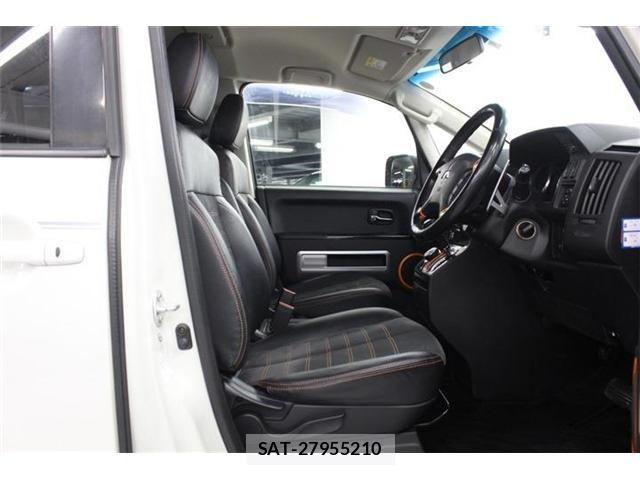 Mitsubishi DELICA 2018-06 6814704-28