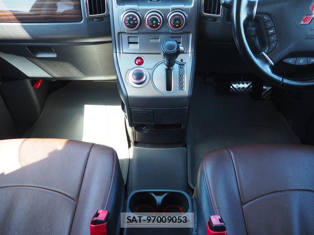 Mitsubishi DELICA 2008-04 6814708-18