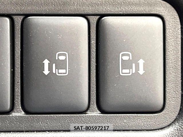 Mitsubishi DELICA 2024-09 6904272-5
