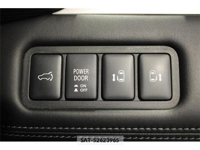 Mitsubishi DELICA 2019-03 6904320-2