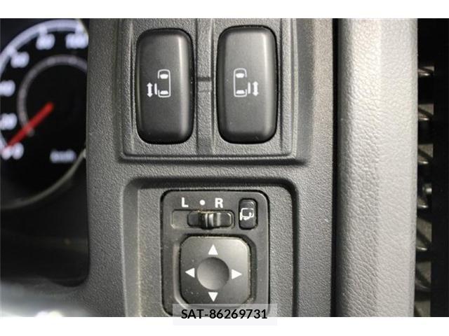 Mitsubishi DELICA 2016-02 6904333-3