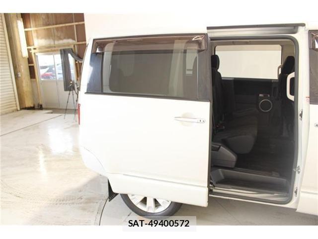 Mitsubishi DELICA 2016-01 6904330-29