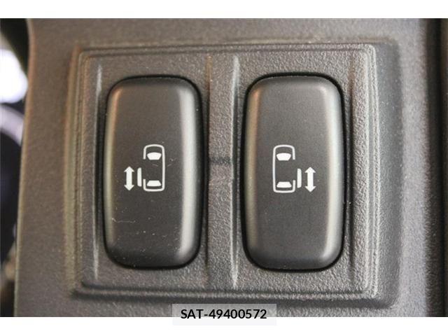 Mitsubishi DELICA 2016-01 6904330-3
