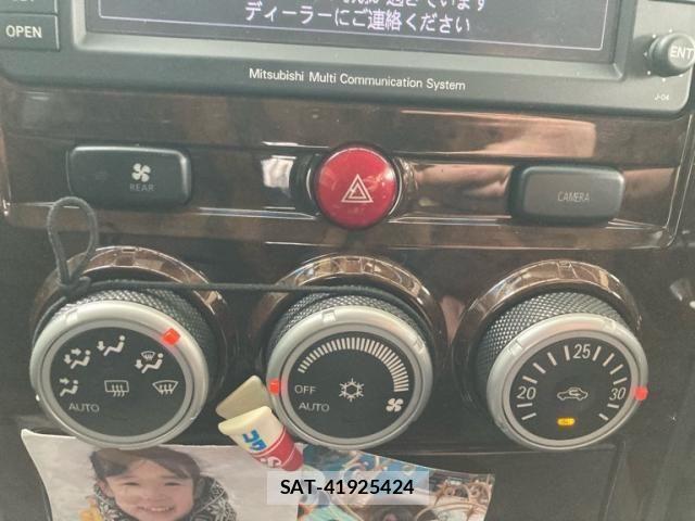 Mitsubishi DELICA 2010-05 6904355-17