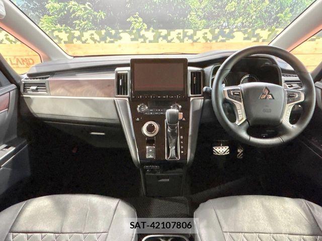 Mitsubishi DELICA 2024-09 6904273-1