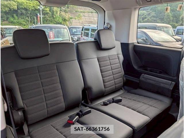 Mitsubishi DELICA 2025-09 6904266-23