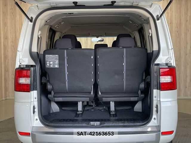 Mitsubishi DELICA 2018-06 6904329-11