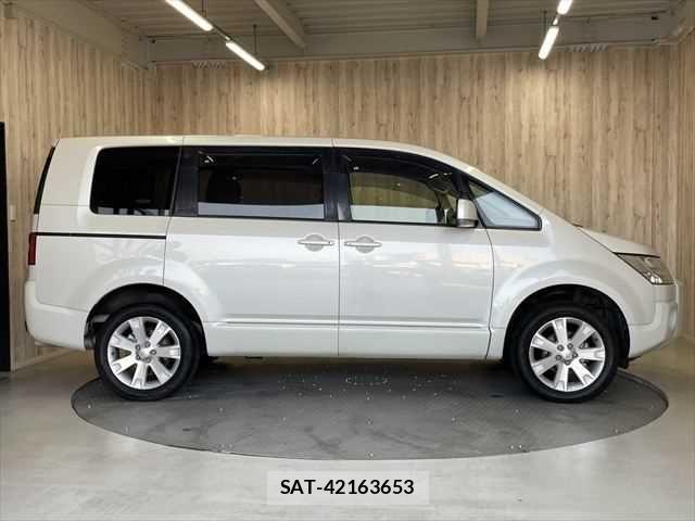 Mitsubishi DELICA 2018-06 6904329-18